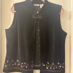 Vintage White Stag Black Vest with Embroidery